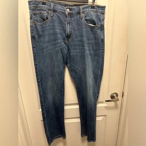 Lucky Brand Men's 221 Original Straight Fit Straight Leg Jean BNWOT size 36/32 - Picture 1 of 10